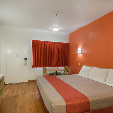 Americas Best Value Inn & Suites Гамбл Екстер'єр фото