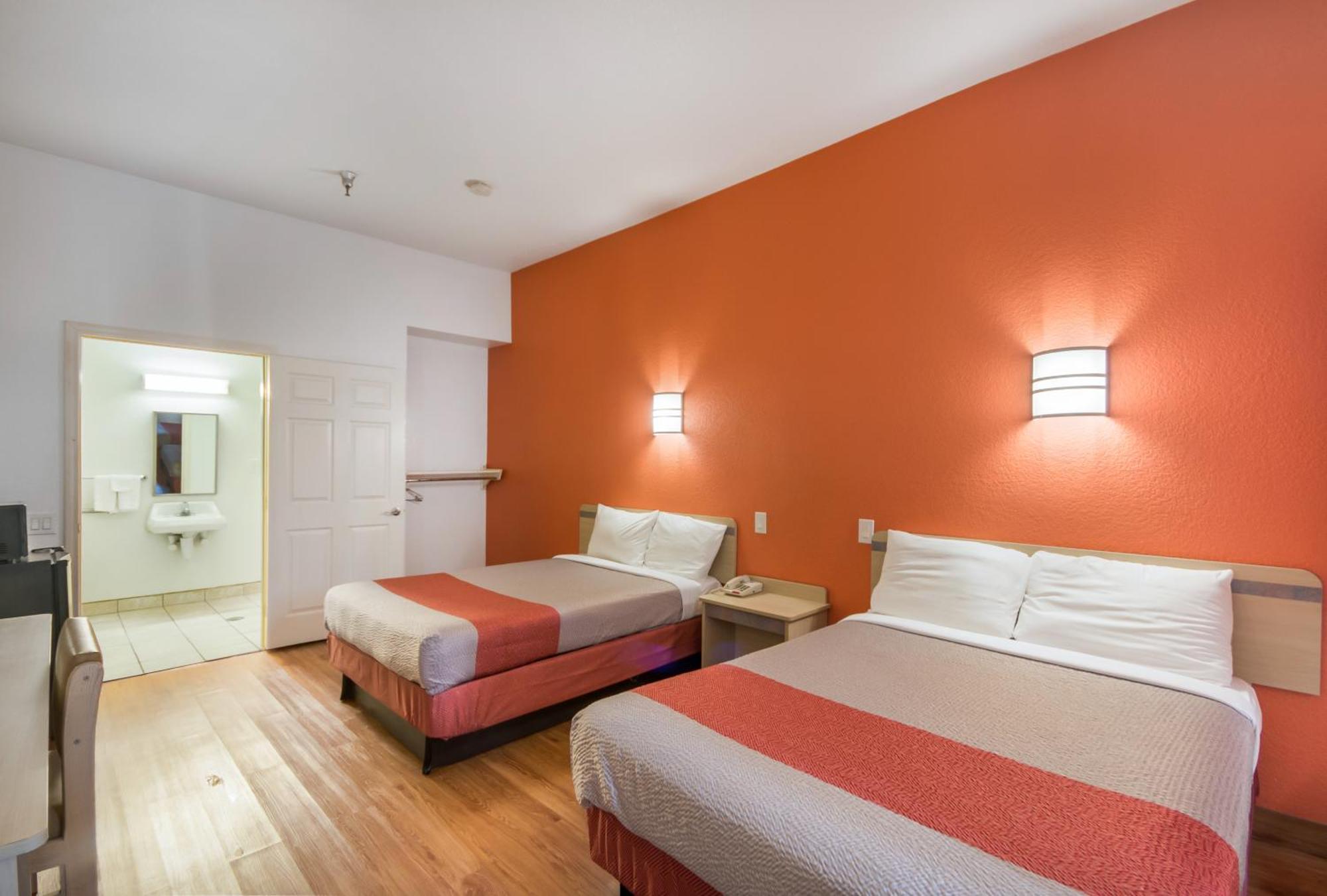 Americas Best Value Inn & Suites Гамбл Екстер'єр фото