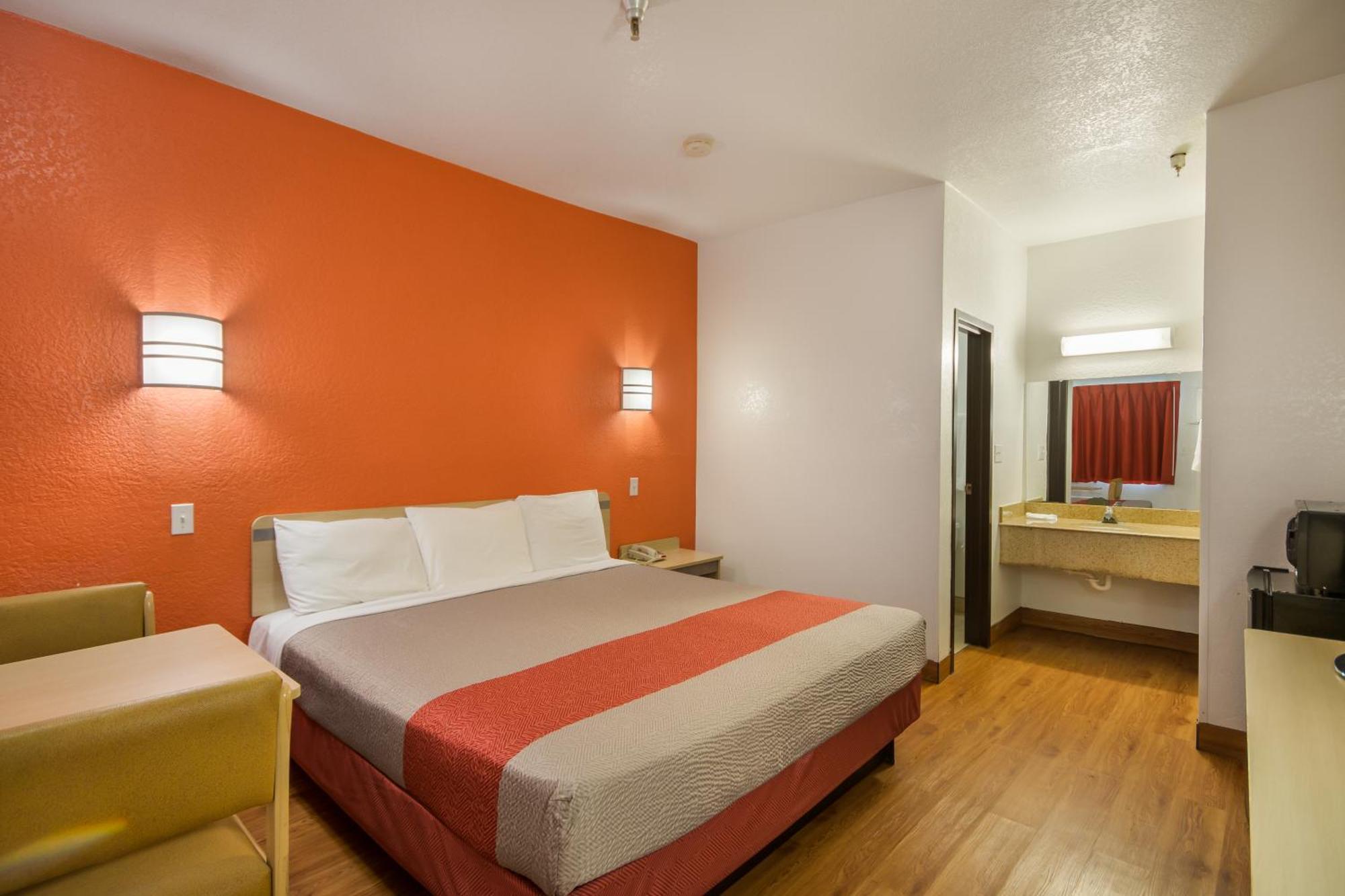 Americas Best Value Inn & Suites Гамбл Екстер'єр фото