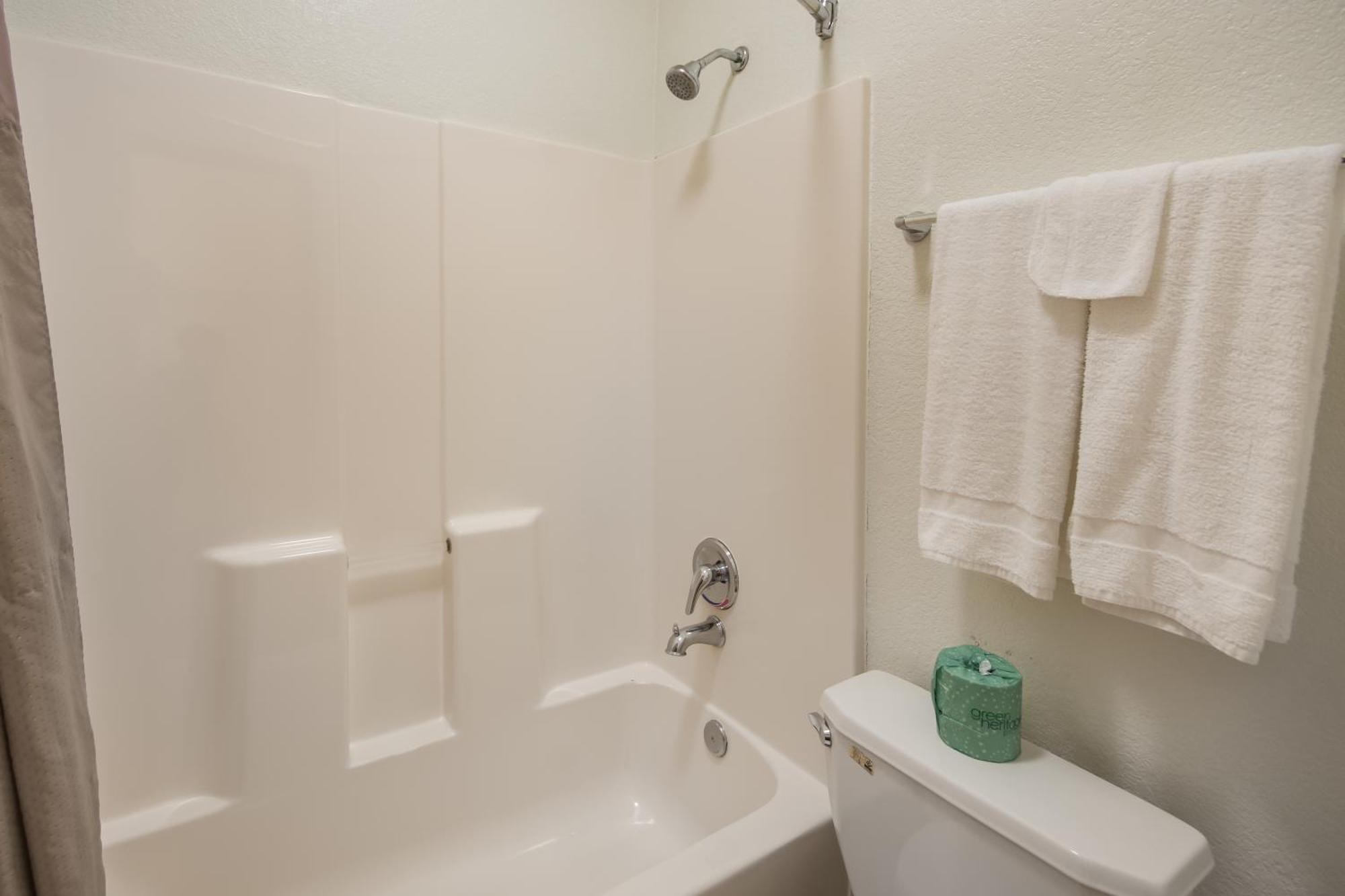 Americas Best Value Inn & Suites Гамбл Екстер'єр фото