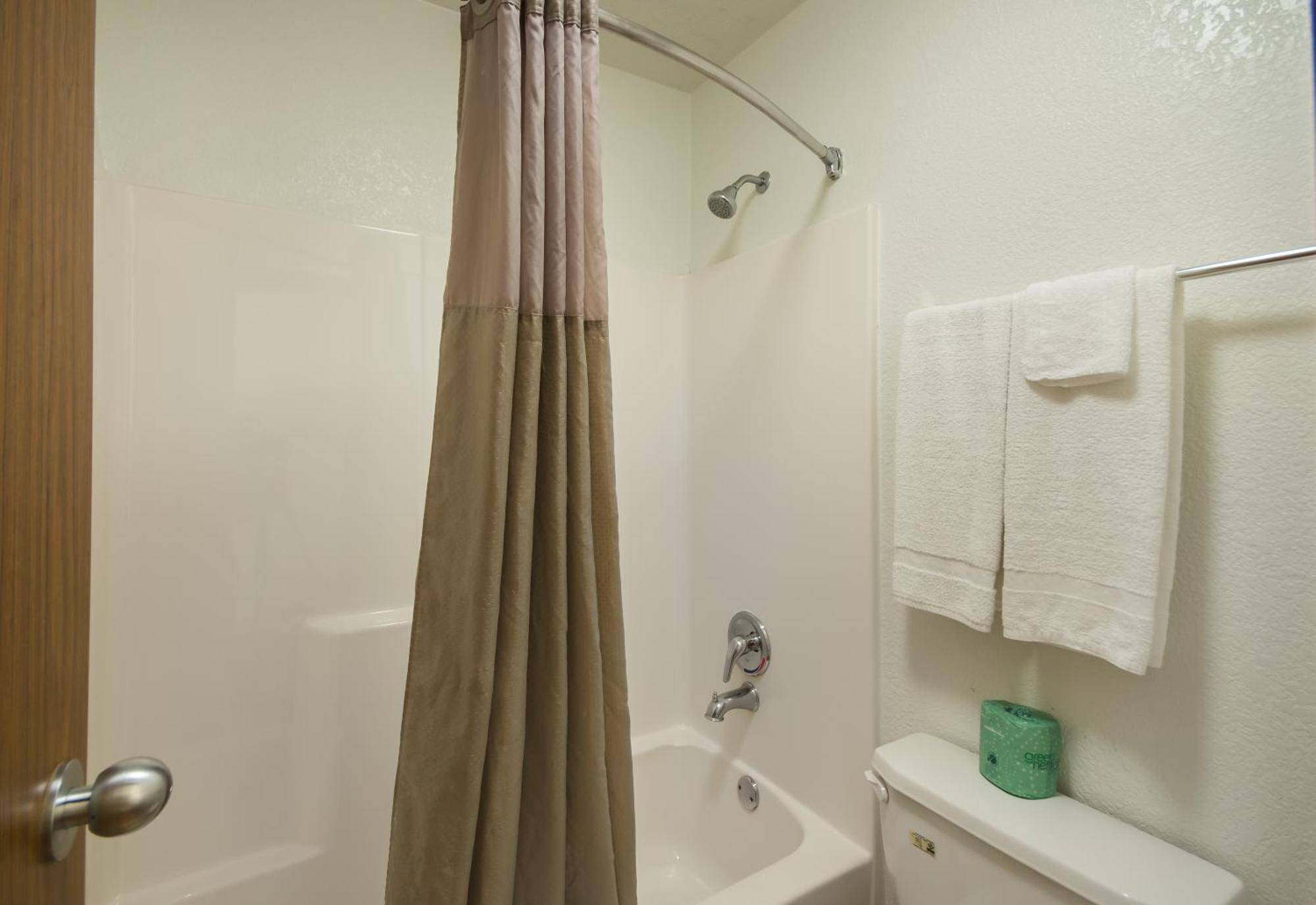 Americas Best Value Inn & Suites Гамбл Екстер'єр фото